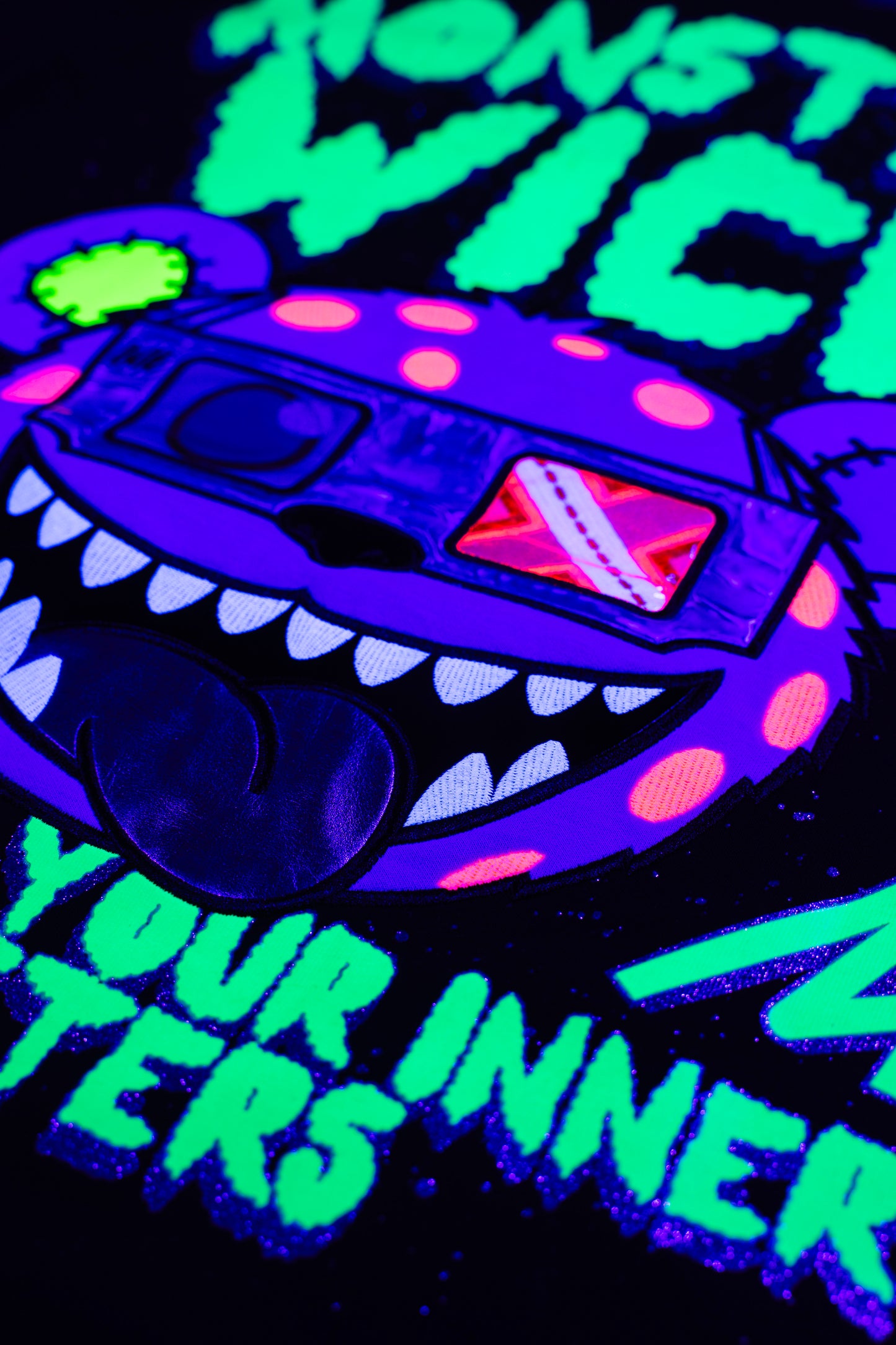 T-SHIRT OVERSIZED 3D GLASS BLACK