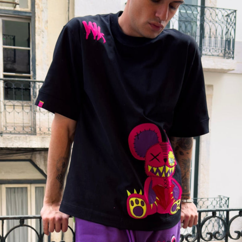 ALLURING BLACK OVERSIZED T-SHIRT
