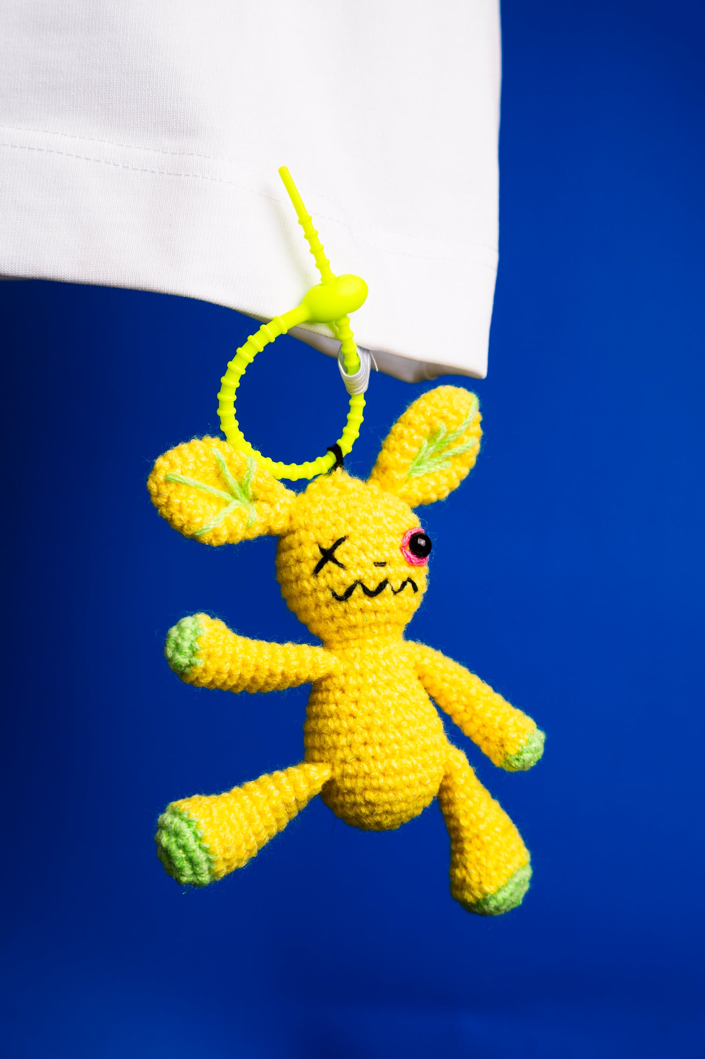 AMIGURUMI CROCHET SILICONE STRAP YELLOW