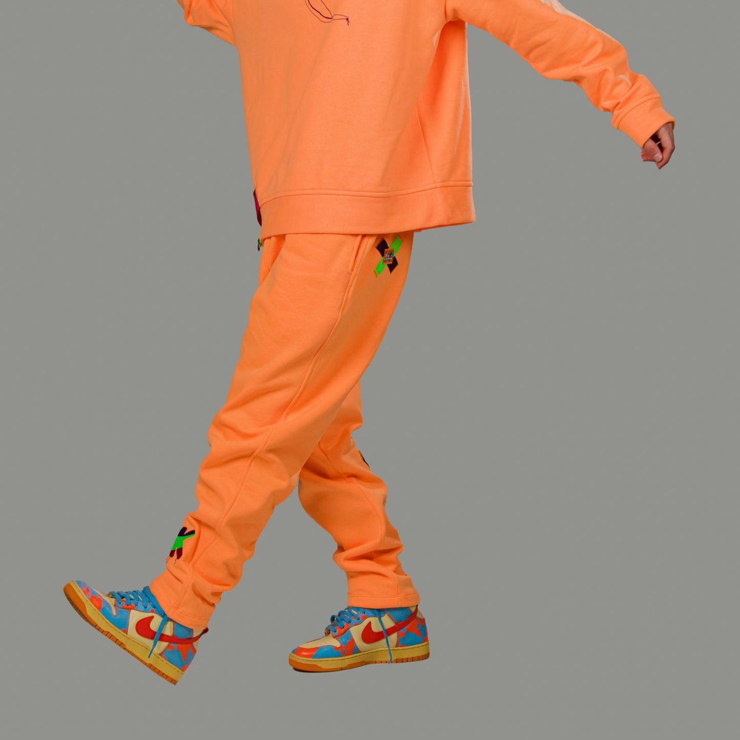NEON ORANGE SWEATPANTS!