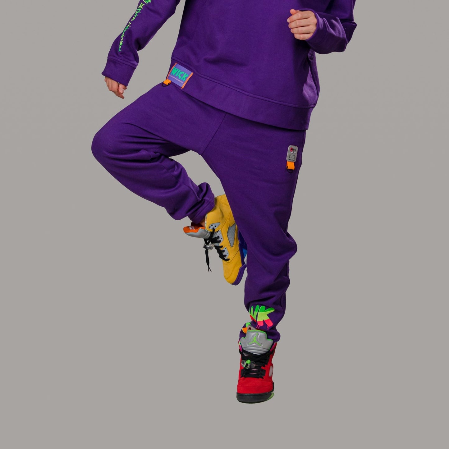 PANTALÓN MORADO