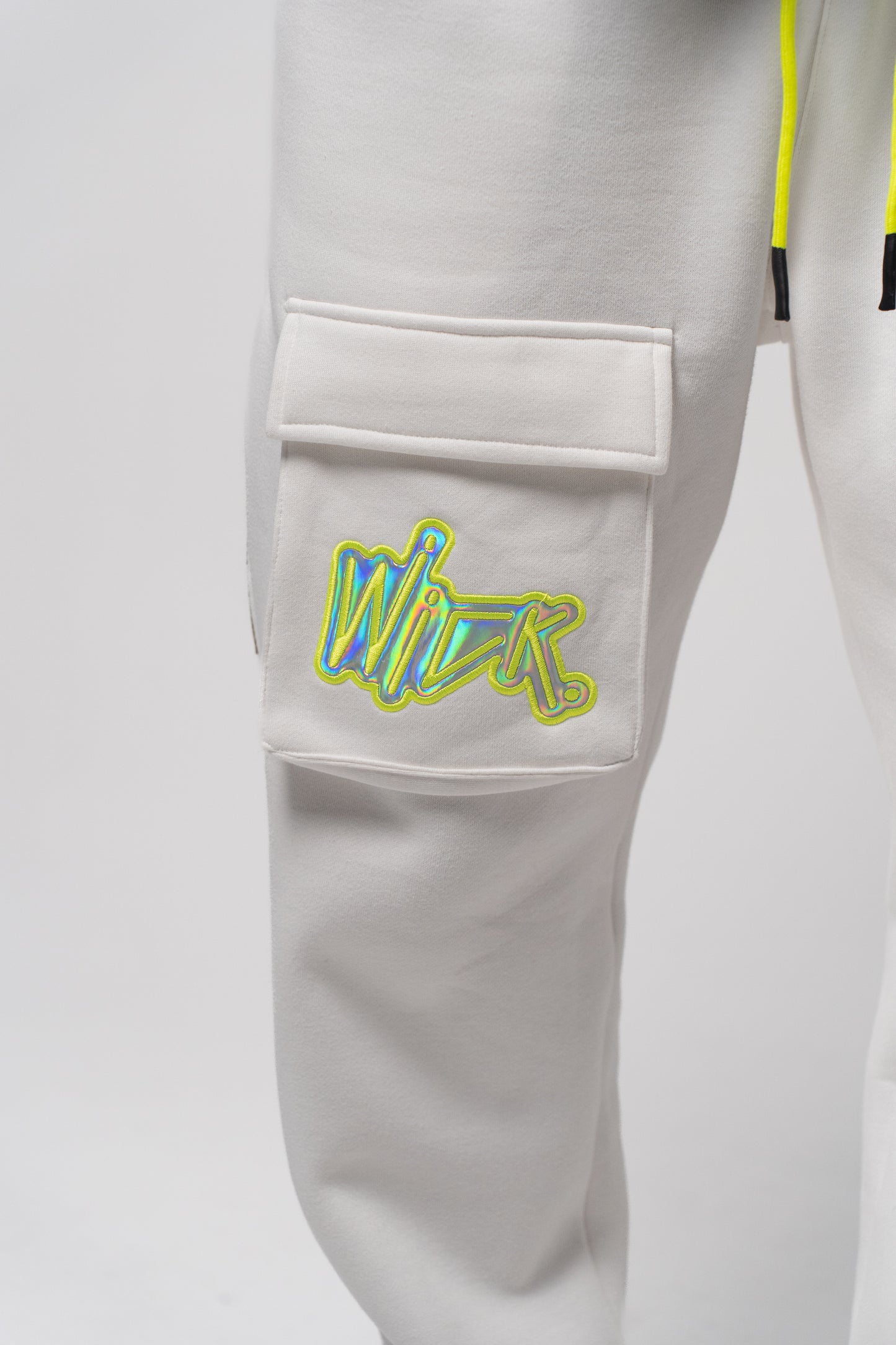 NEON ROYALTY CARGO SWEATPANTS WHITE
