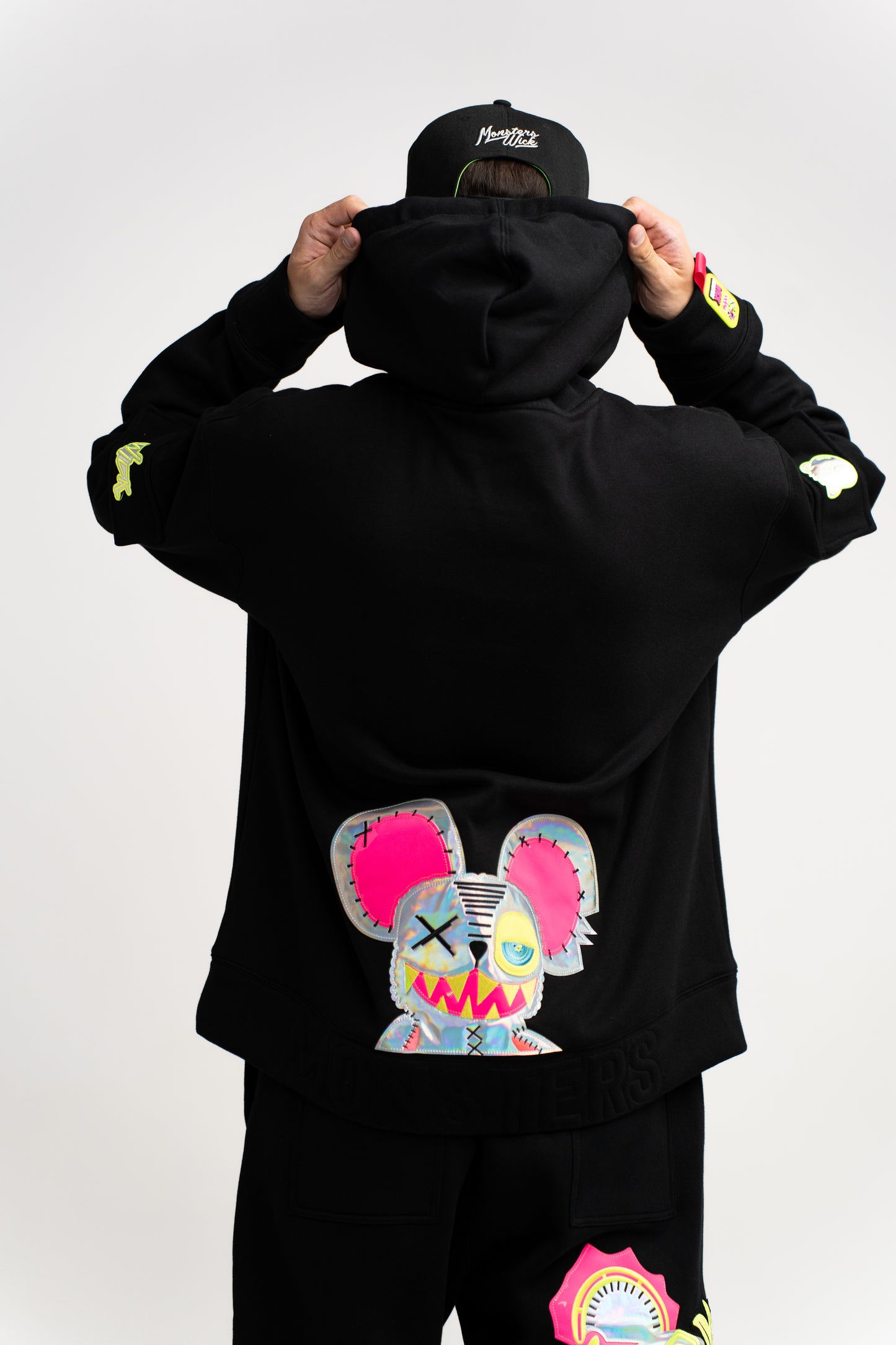 NEON ROYALTY HOODIE BLACK