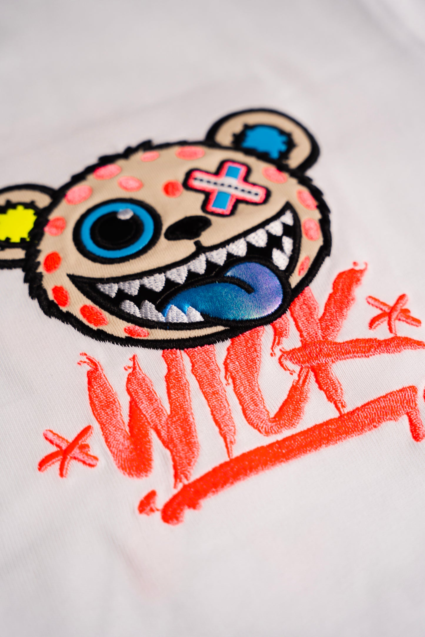 T-SHIRT OVERSIZED TOXIC WHITE