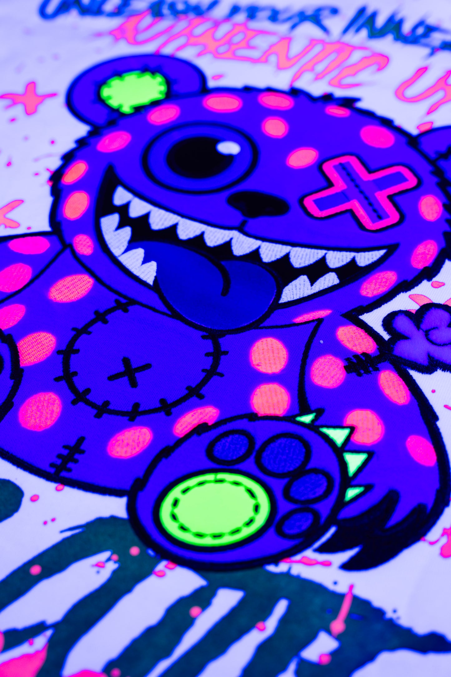 T-SHIRT OVERSIZED TOXIC WHITE