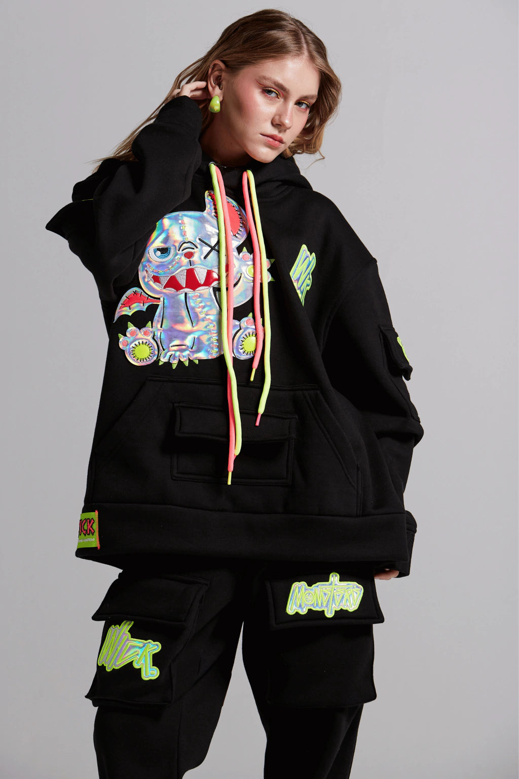 NEON ROYALTY HOODIE BLACK