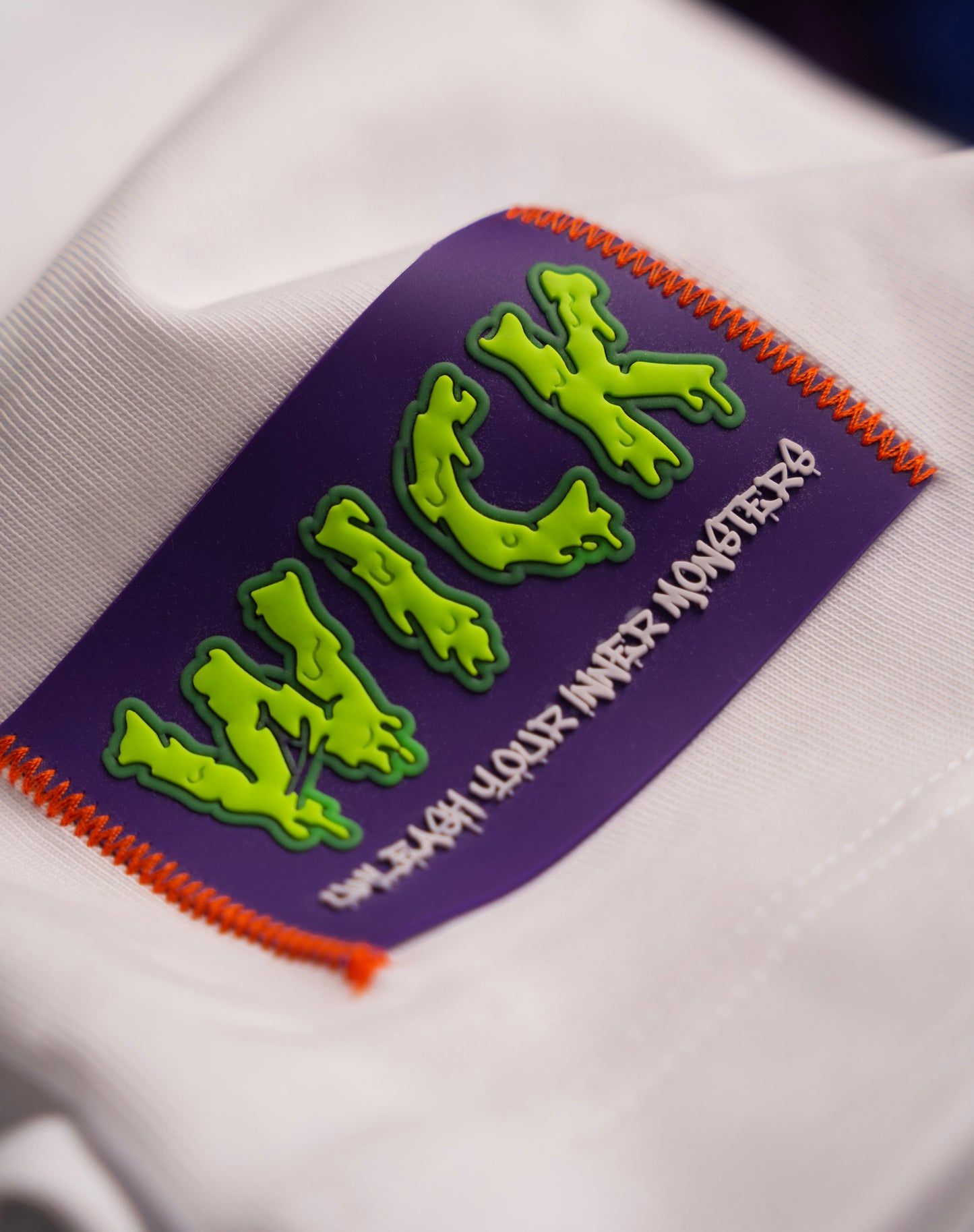 NEON ICE FLOWER T-SHIRT WITH AMIGURUMI