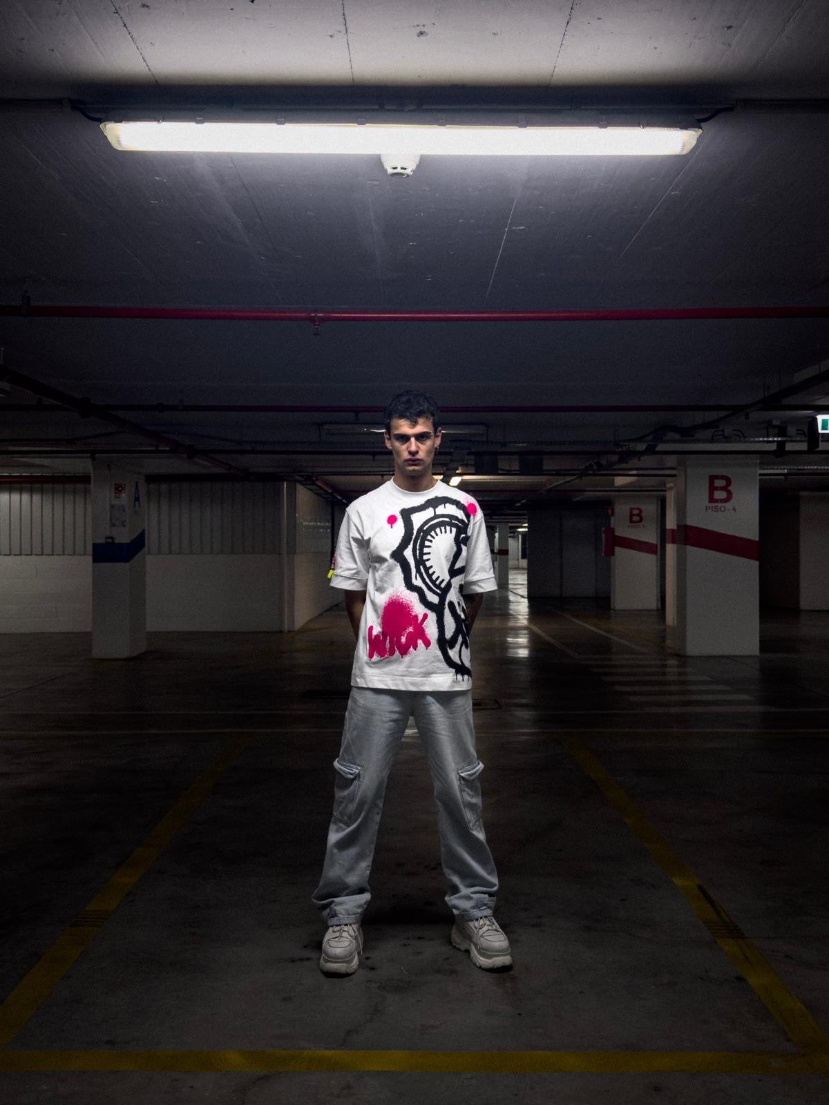 GIANT WHITE OVERSIZED T-SHIRT!