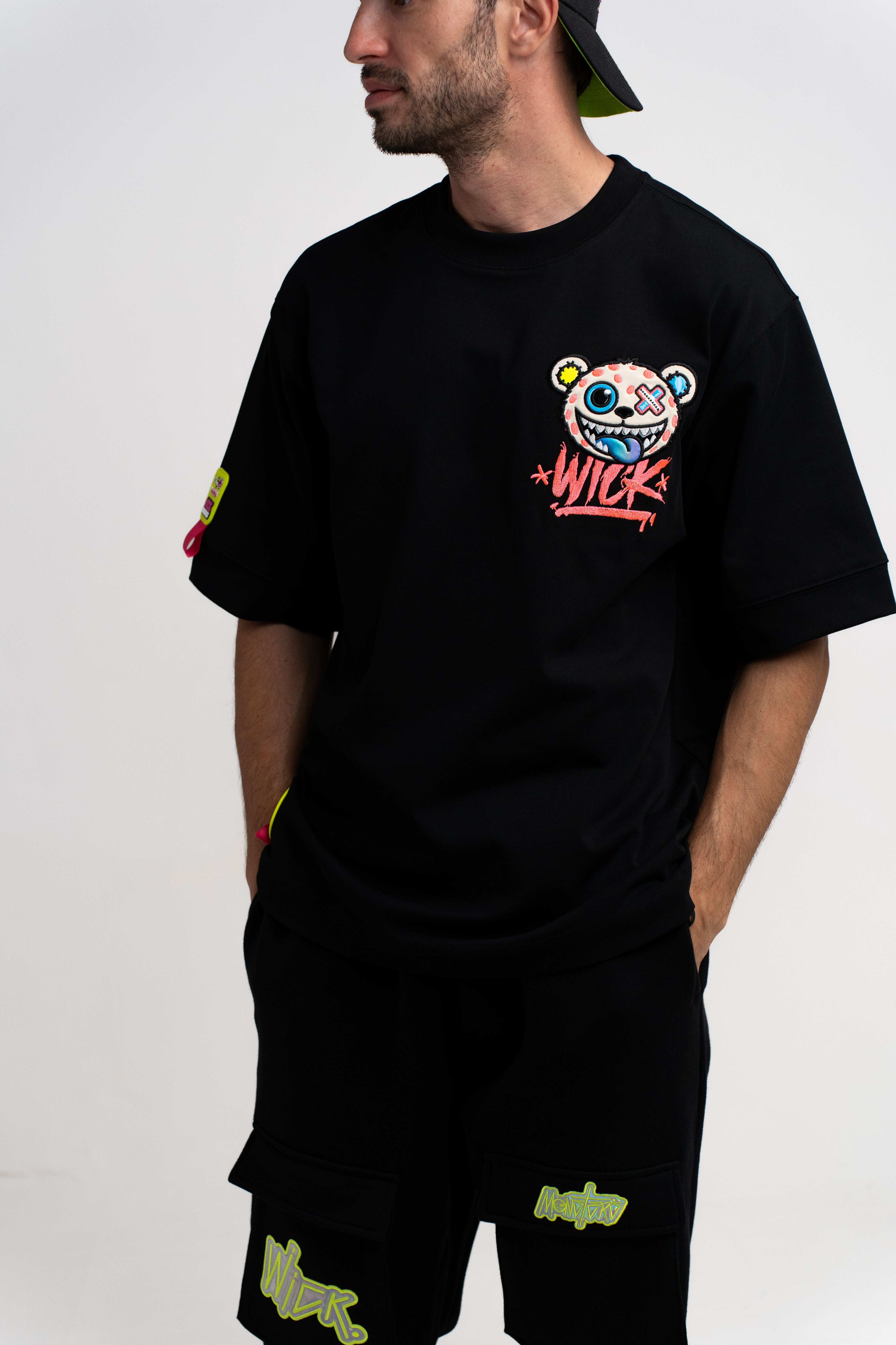 T-SHIRT OVERSIZED TOXIC BLACK – Wick Monsters