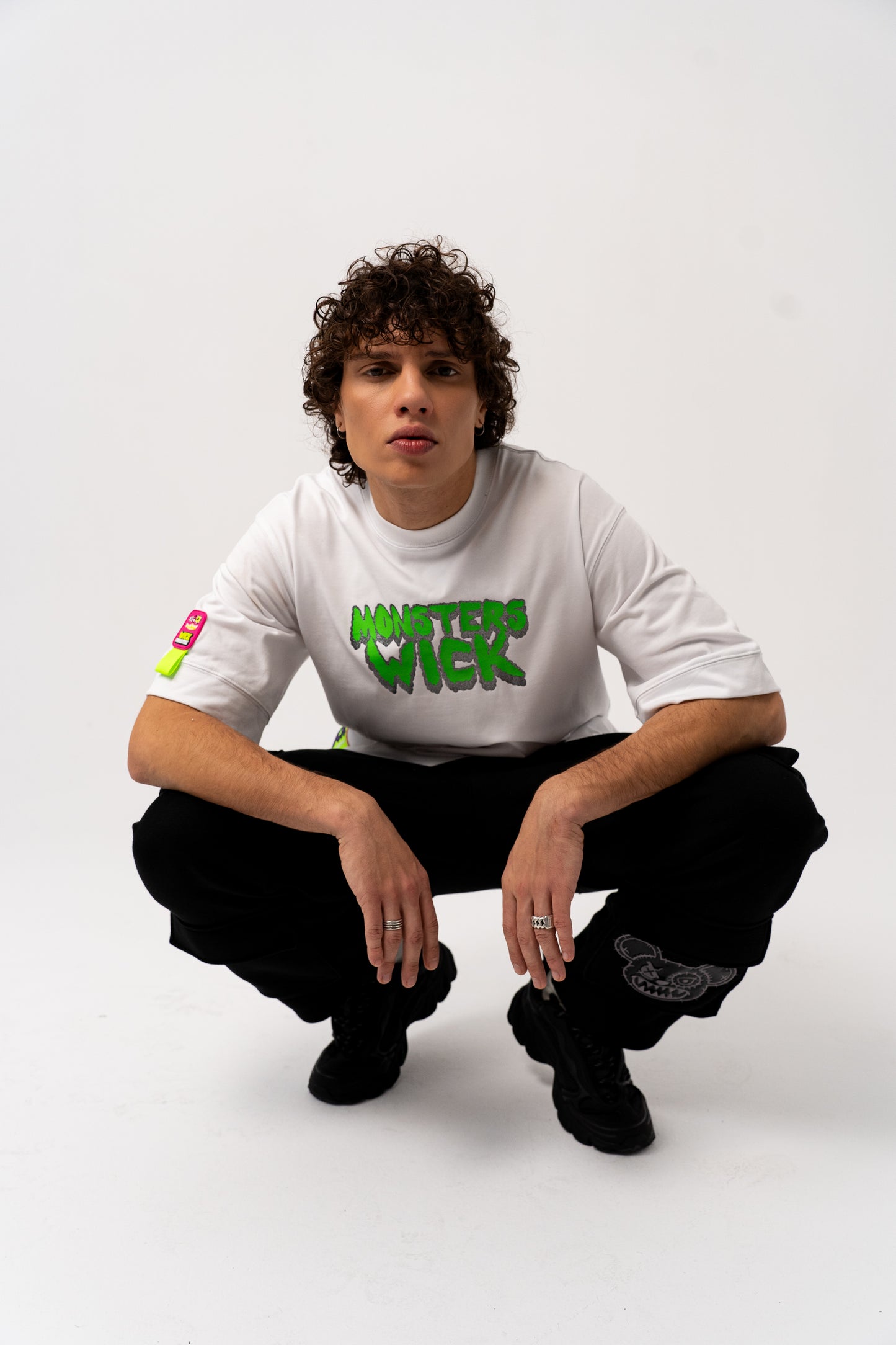 OVERSIZED 3D GLASS WHITE