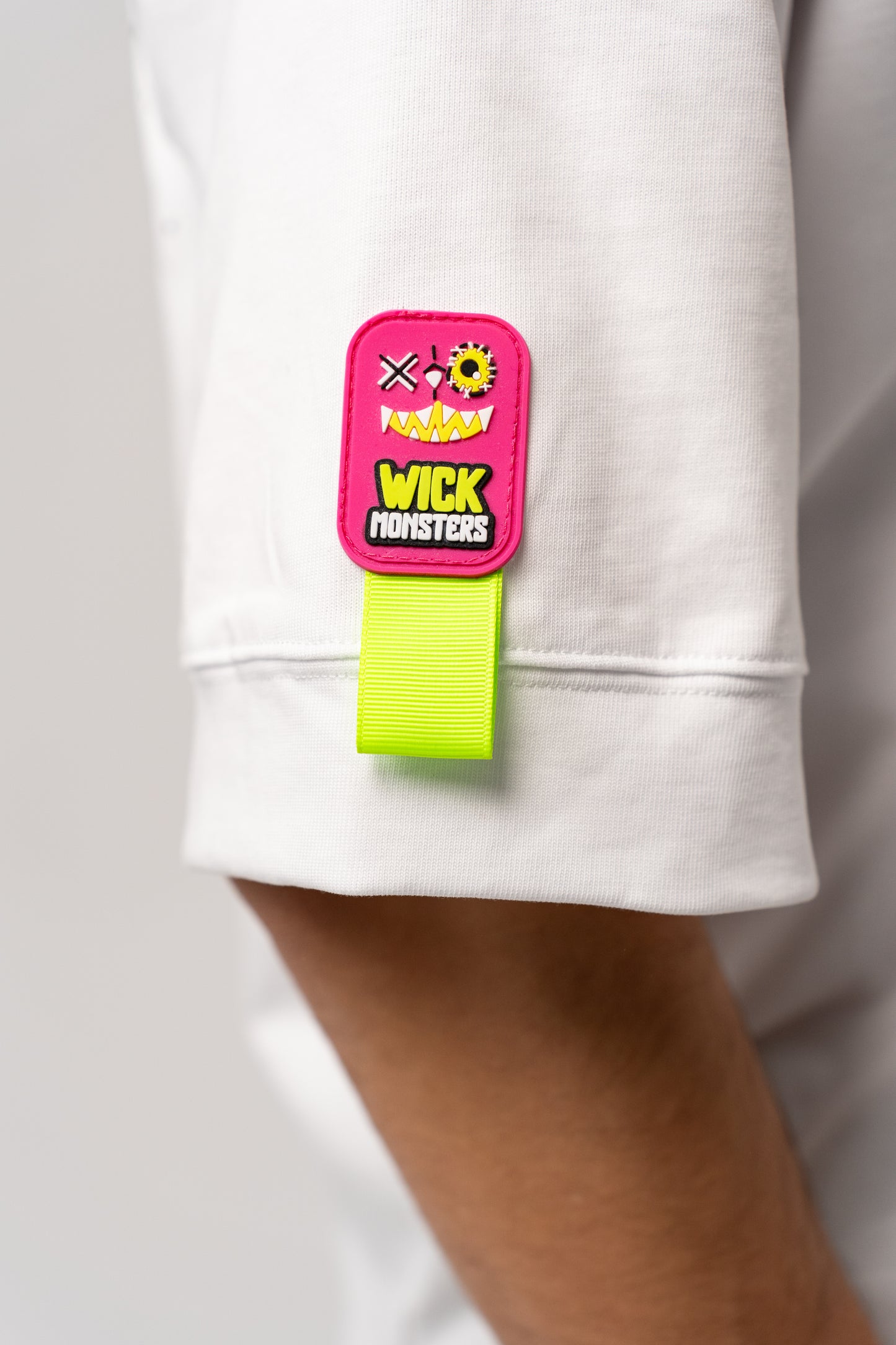 OVERSIZED 3D GLASS WHITE