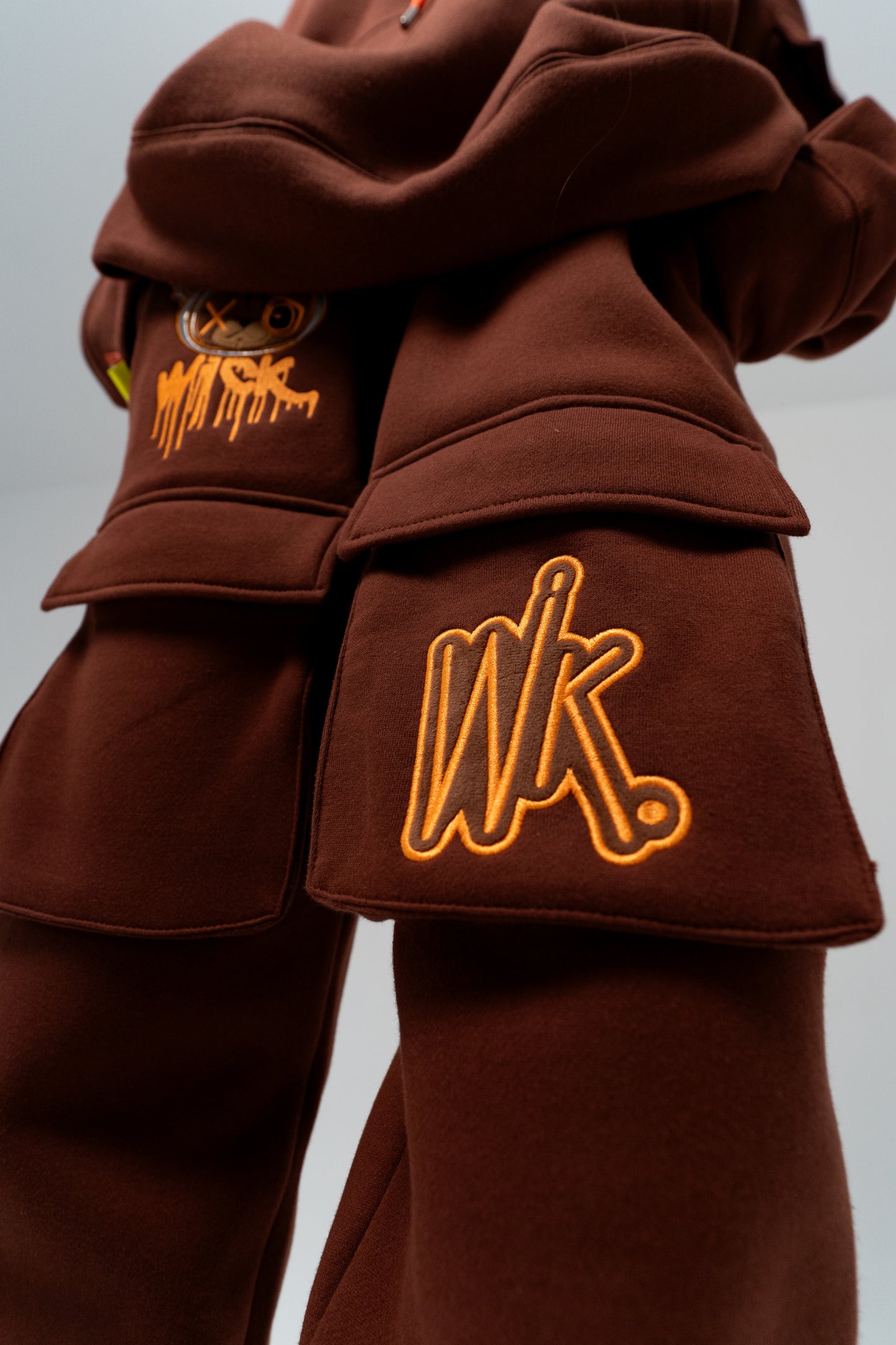 SPACE BROWN SWEATPANT