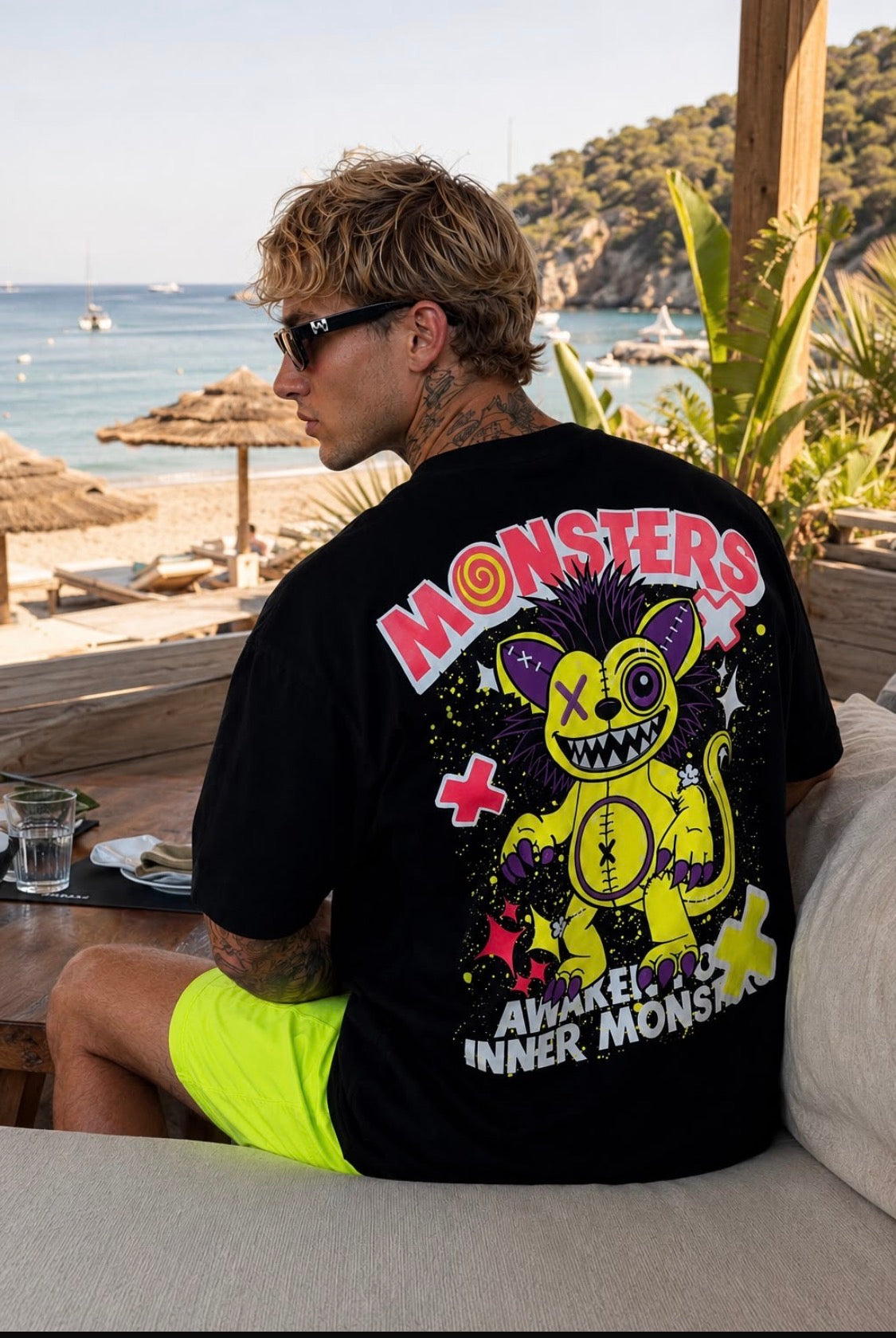 LION BLACK T-SHIRT