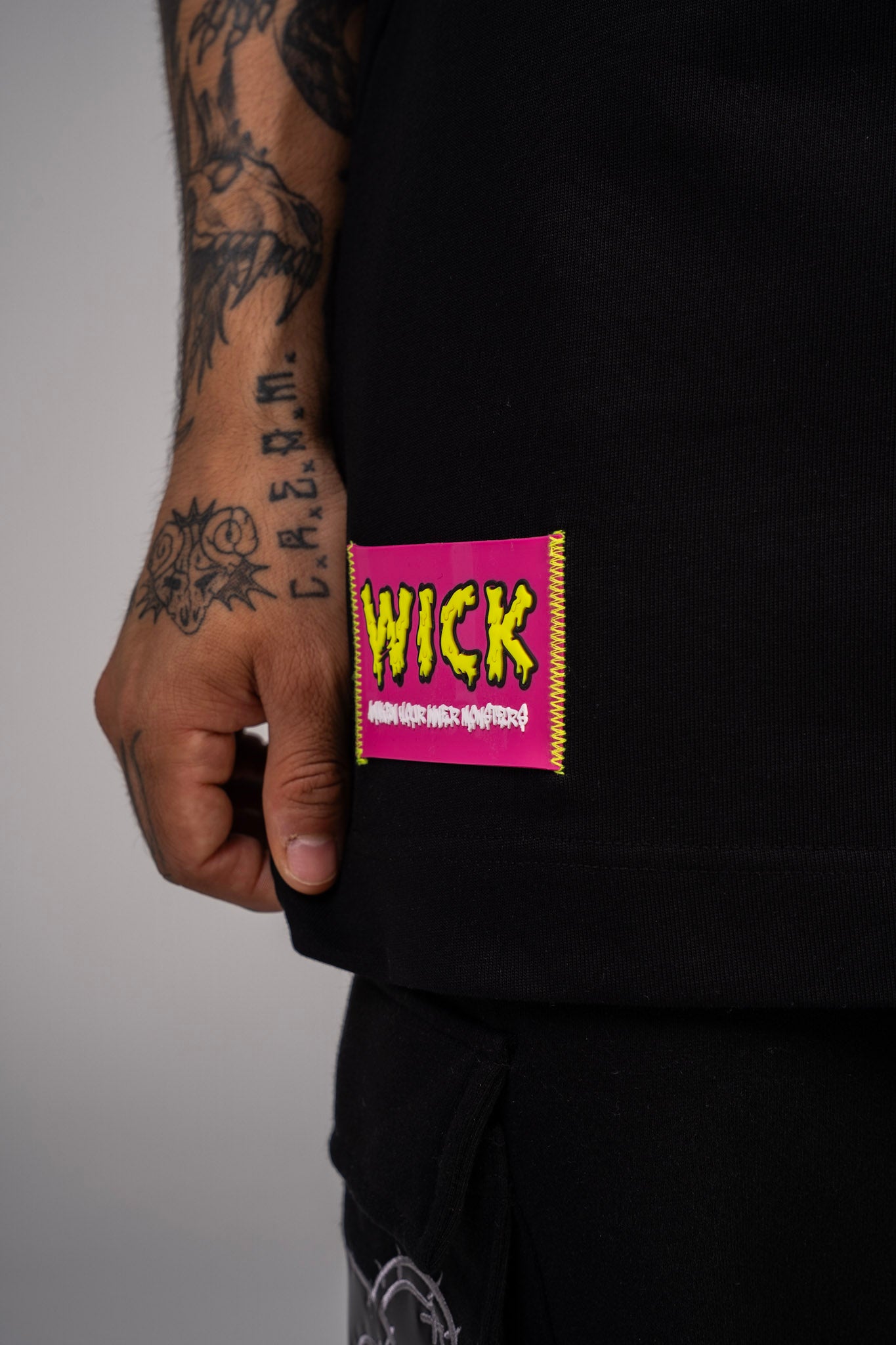 Survivor T-shirt Black