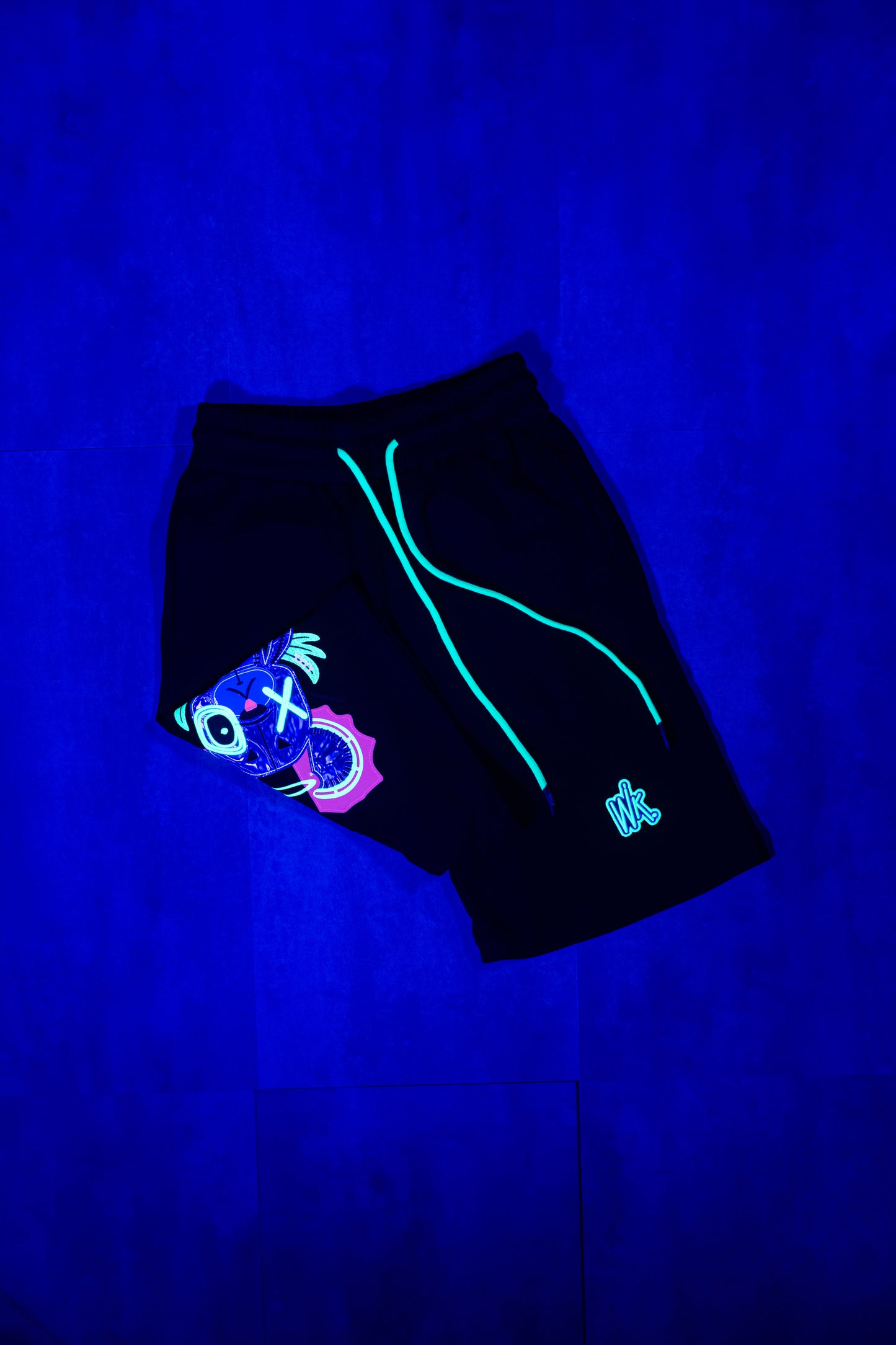 Neon Royal Shorts Black