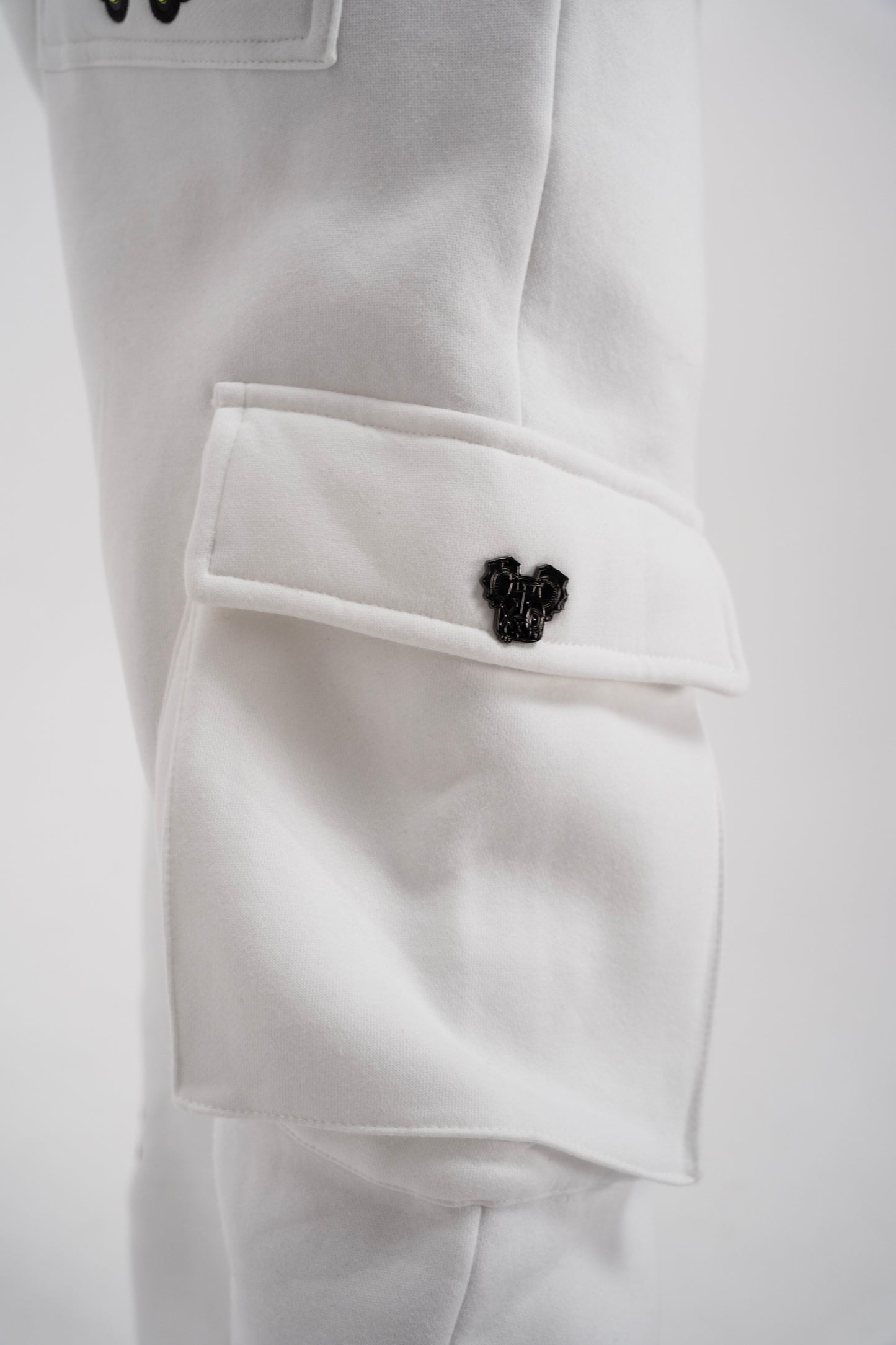 Royal Chameleon White Pants