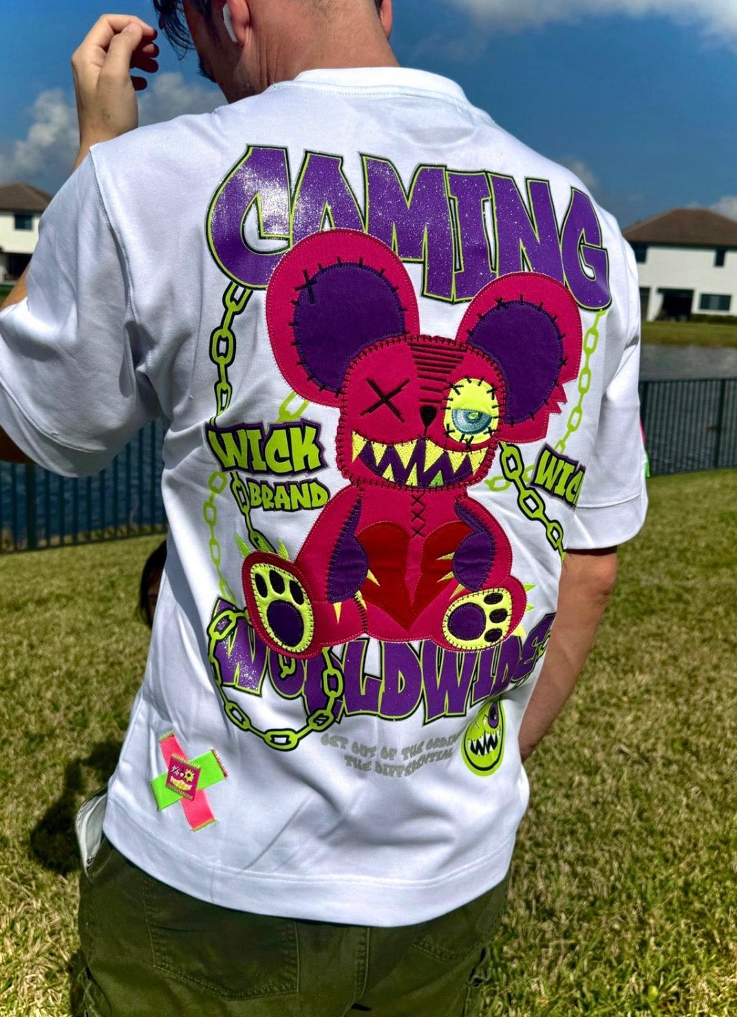 WEISSES OVERSIZE-T-SHIRT MIT KETTE!