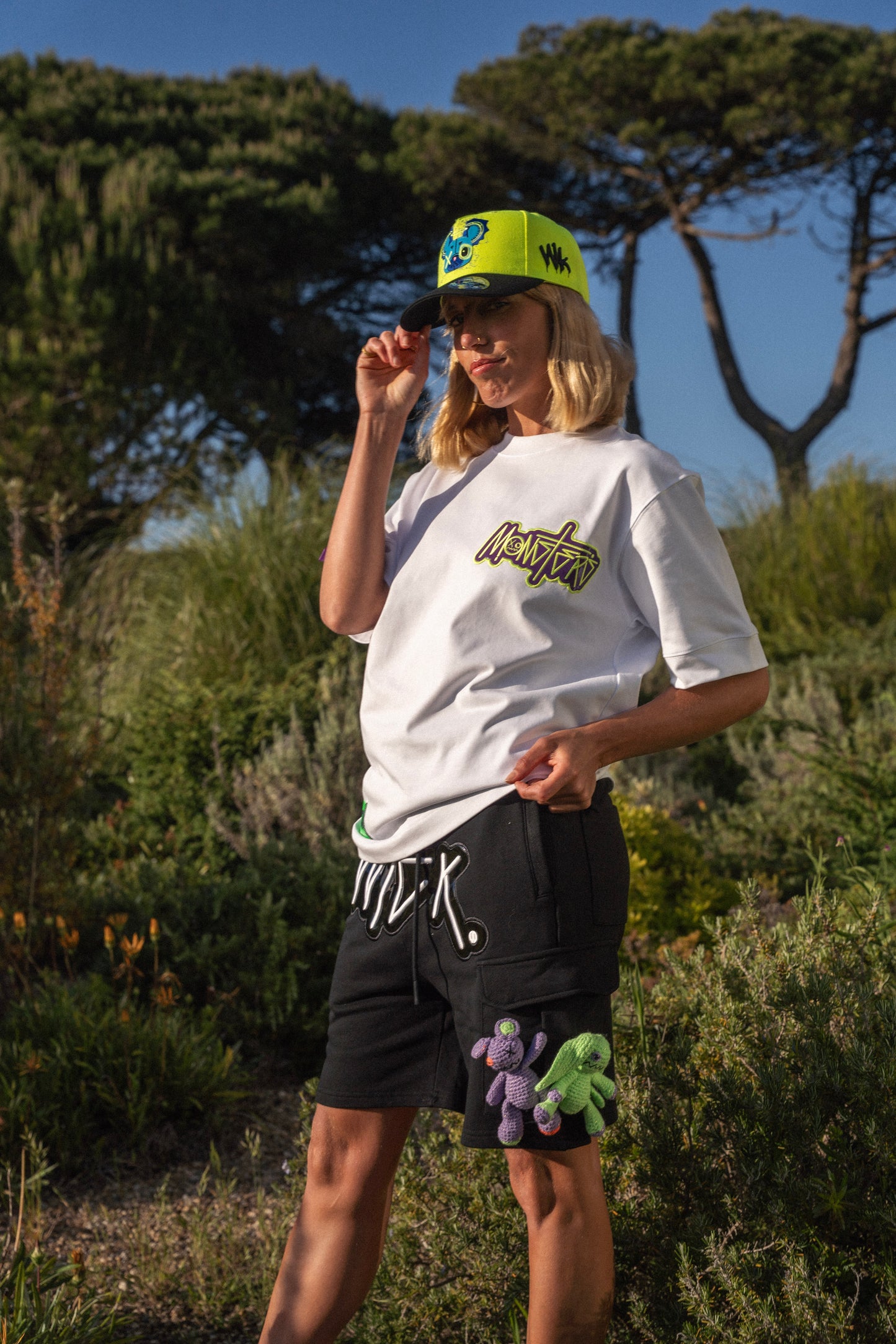 NR YELLOW CAPS