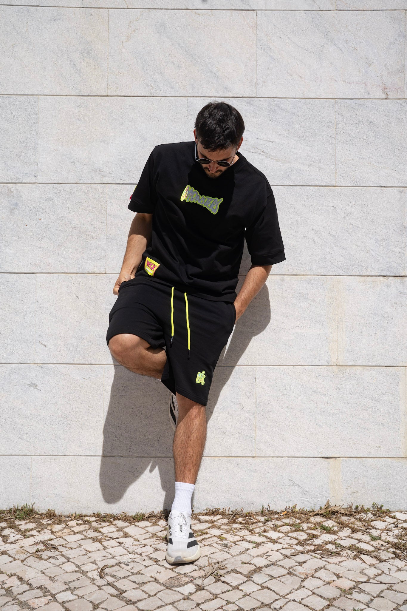 Neon Royal Shorts Black