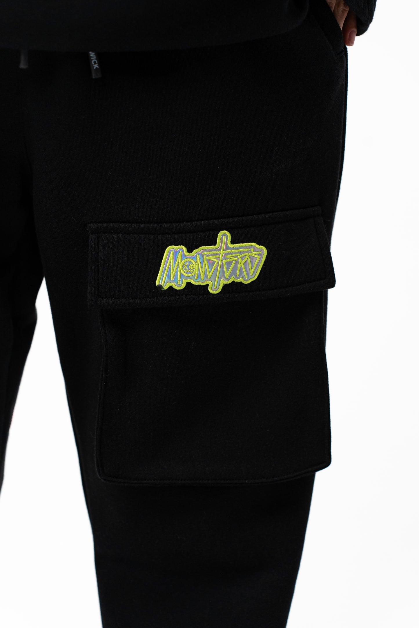 NEON ROYALTY CARGO SWEATPANTS BLACK