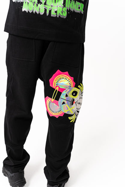 NEON ROYALTY CARGO SWEATPANTS BLACK