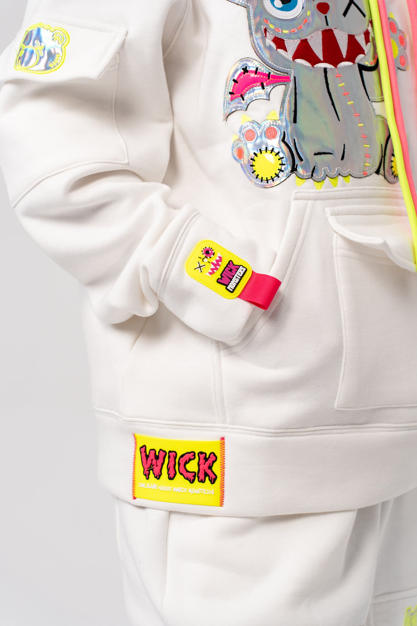 NEON ROYALTY HOODIE WHITE