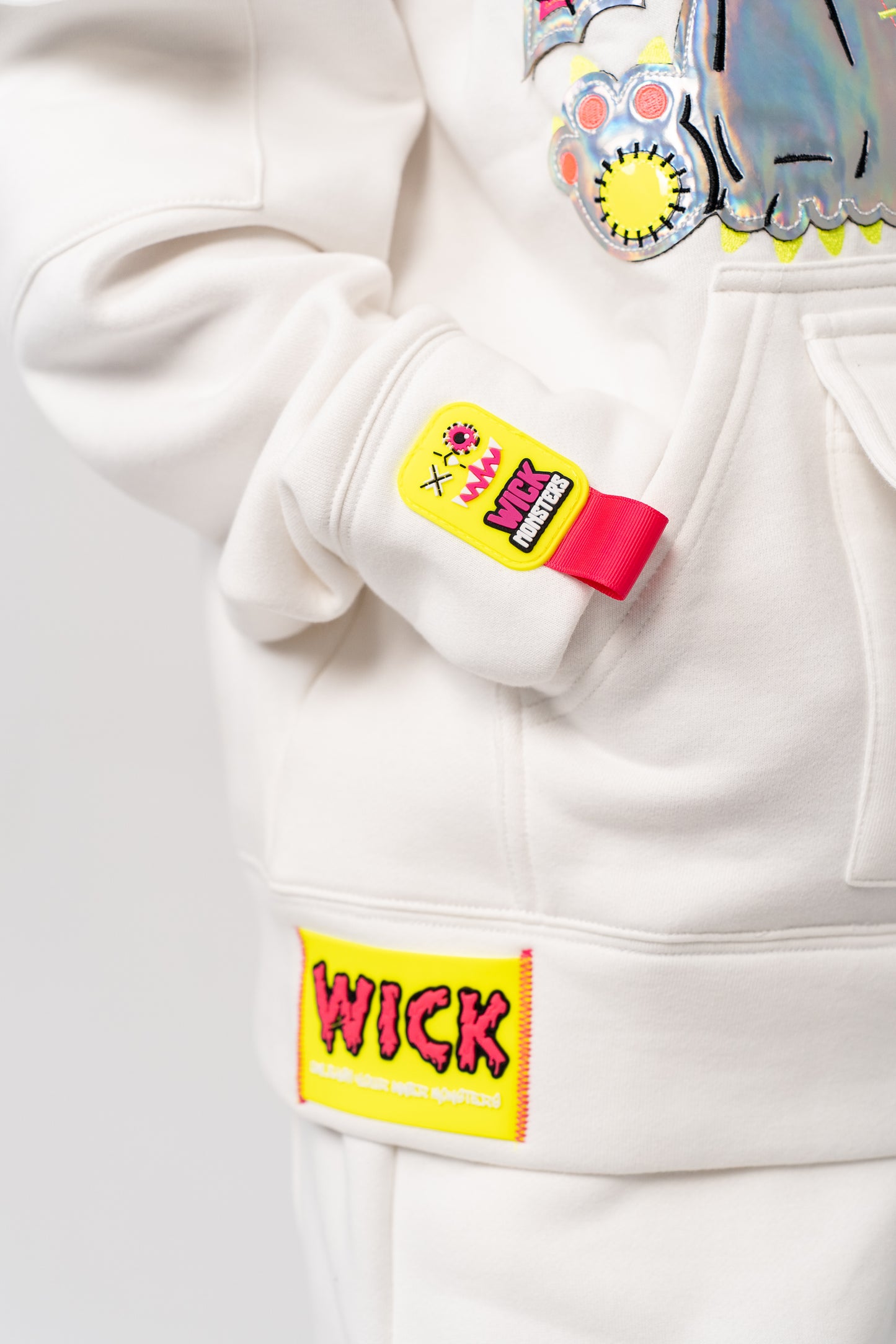 NEON ROYALTY HOODIE WHITE