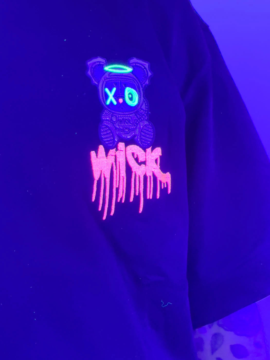 Space T-shirt Black UV detalle