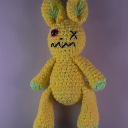 MONSTERS AMIGURUMI CROCHET YELLOW