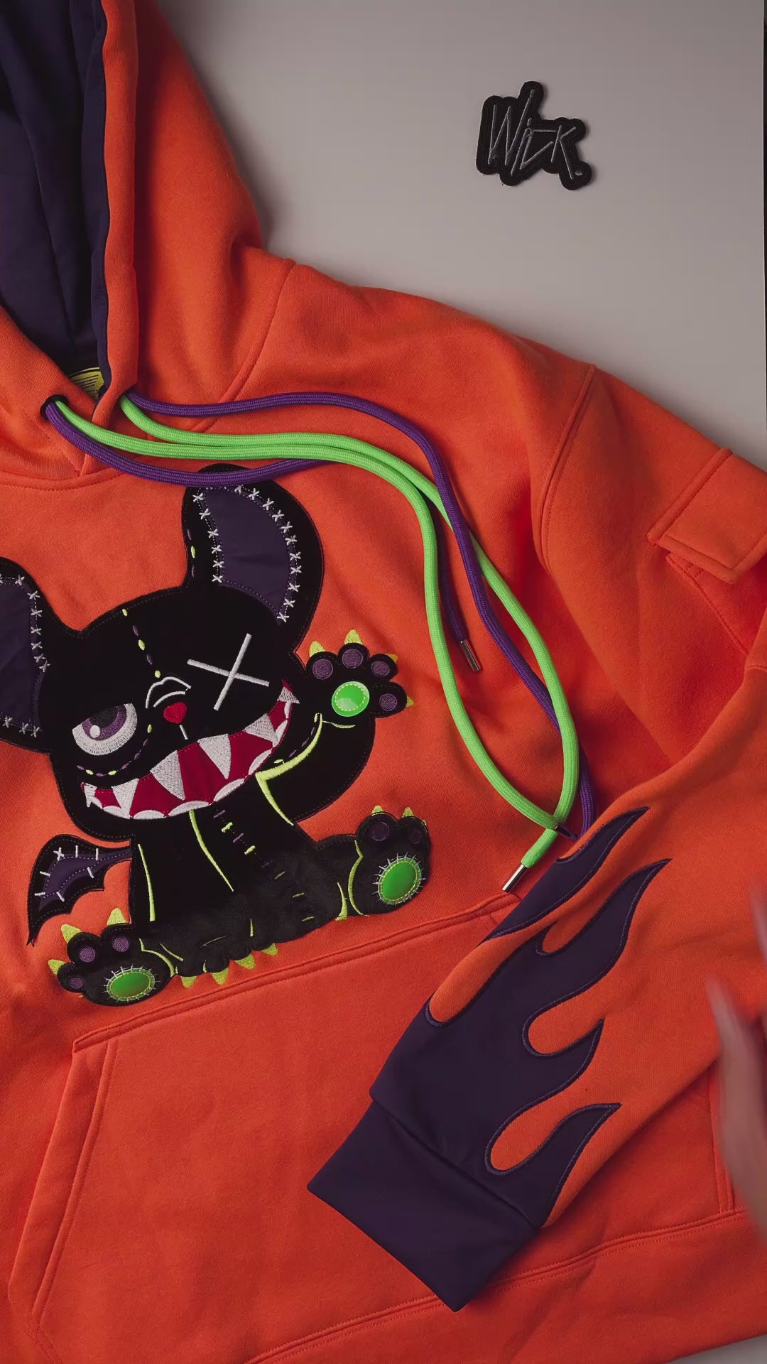 OVERSIZED HOODIE ORANGE FIRE – Wick Monsters