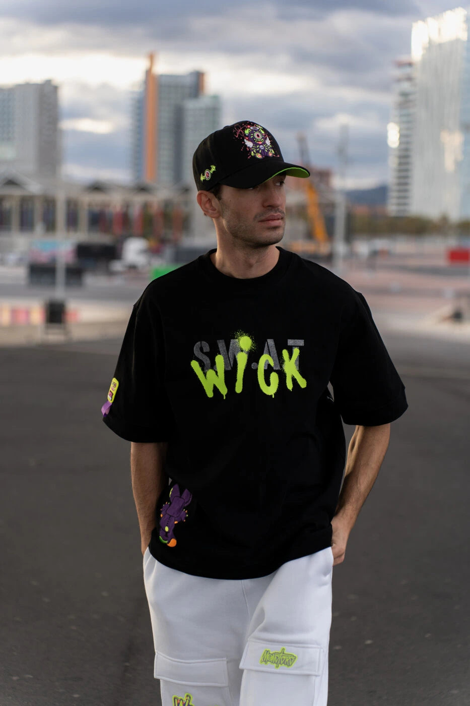 SWAT T-Shirt Black en la calle