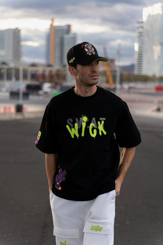 SWAT T-Shirt Black en la calle